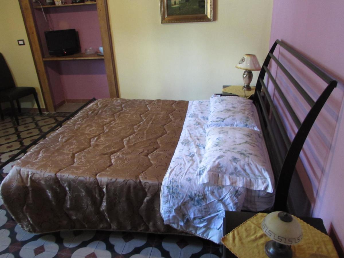Antico Palazzo Bed & Breakfast Giardini Naxos Exterior photo